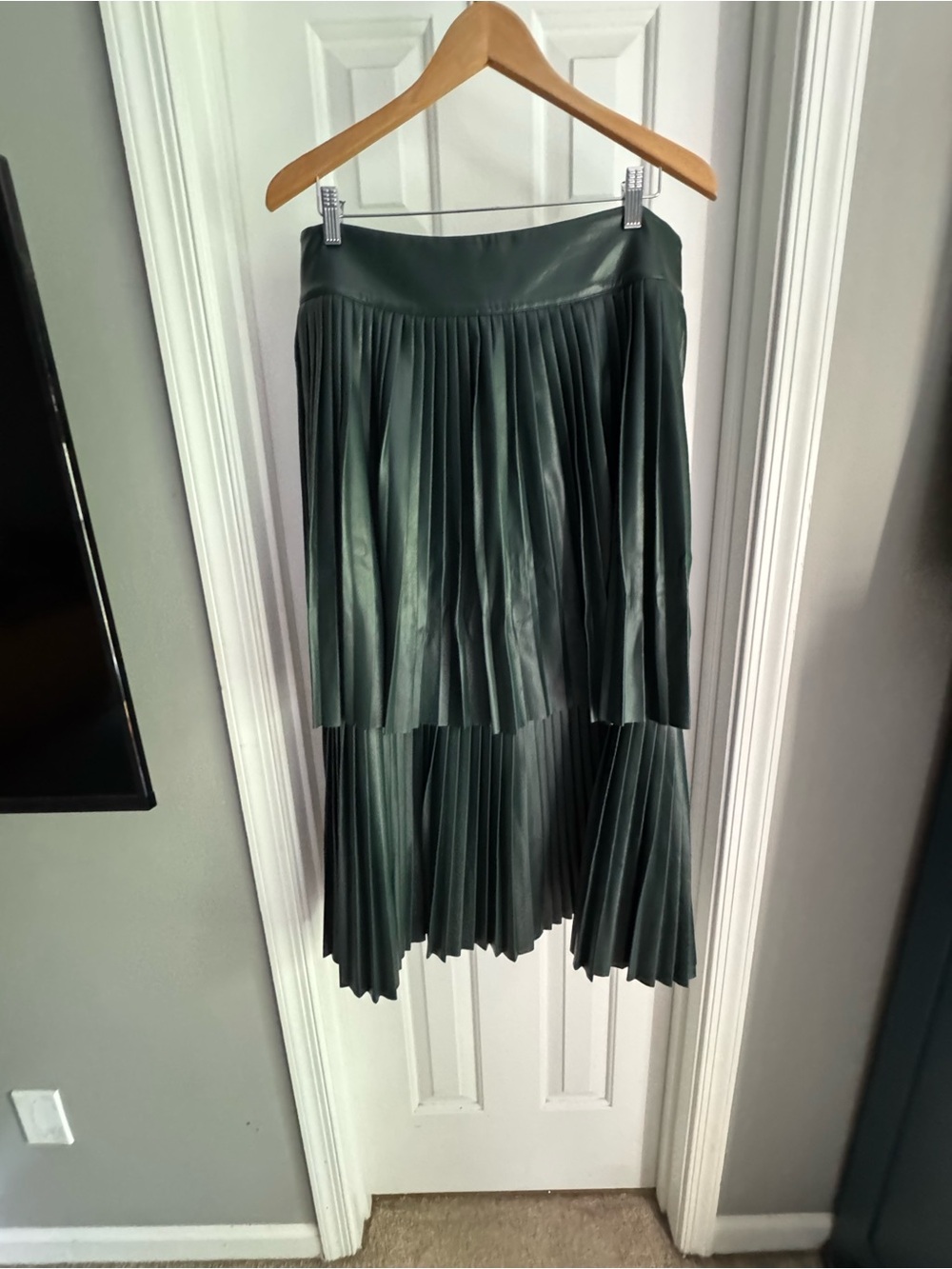 Emily McCarthy STUNNING Pleated Faux-Leather Maxi Skirt in Dark Green
